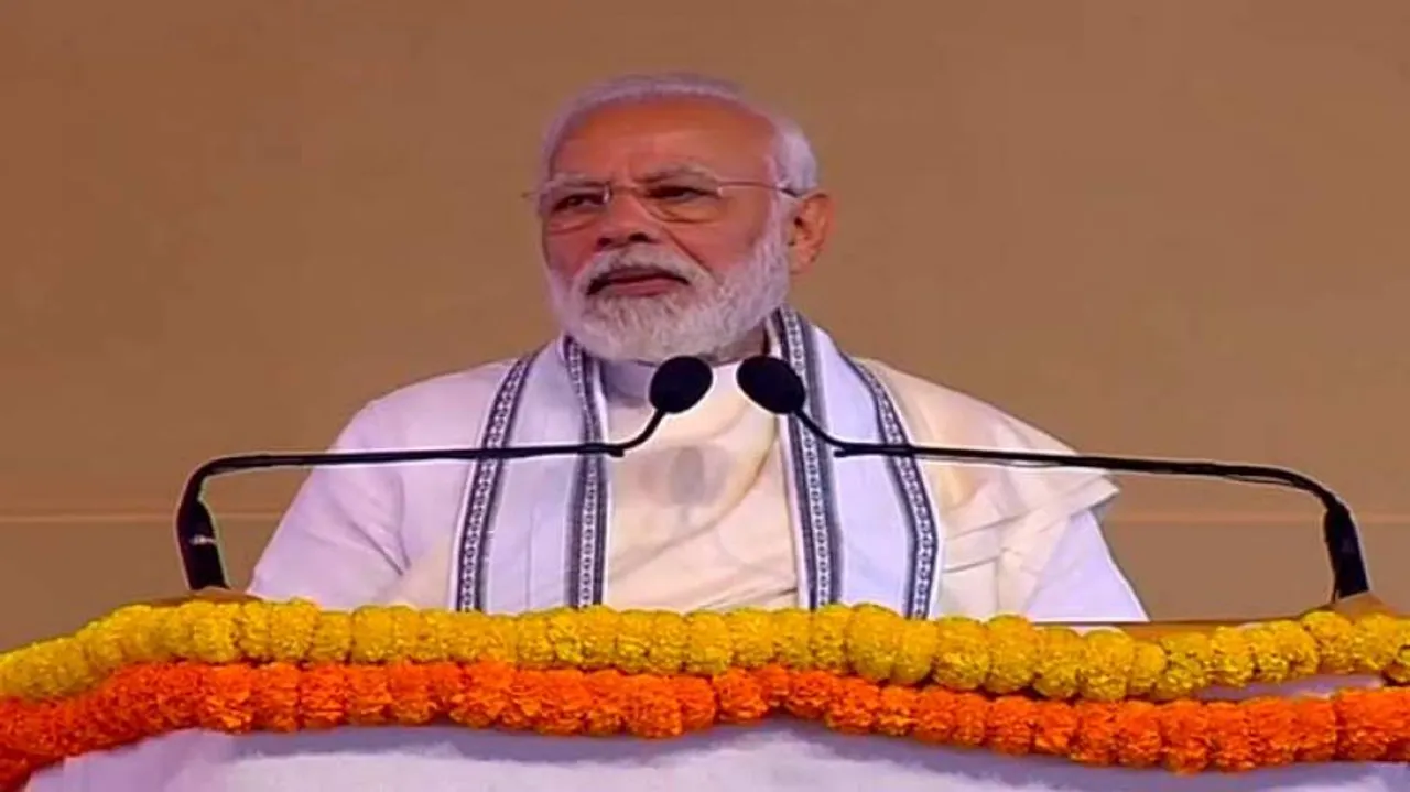 PM Modi Pays Tribute To Swami Vivekananda At Belur Math