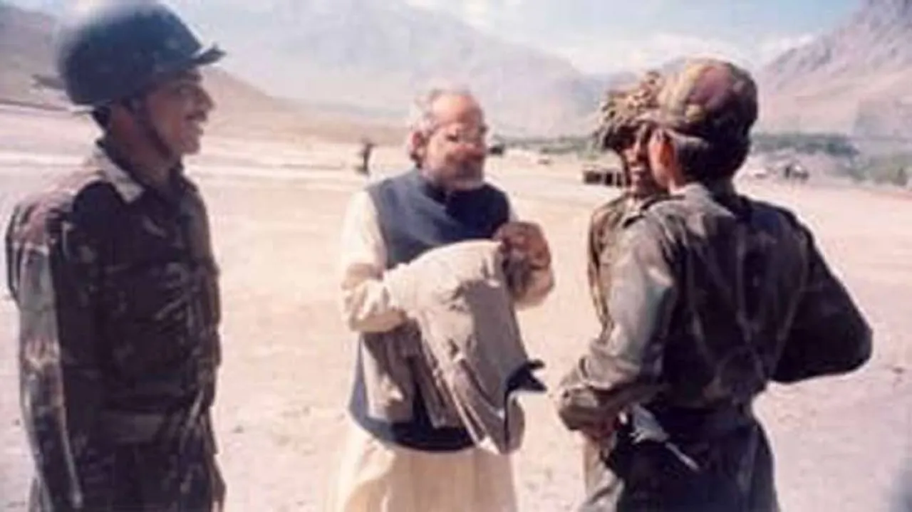 PM Modi Shares Pictures Of Visit To Kargil During War