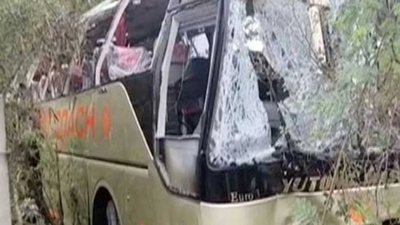 24 Killed As Bus Falls In Ditch In Pakistan's Khyber Pakhtunkhwa
