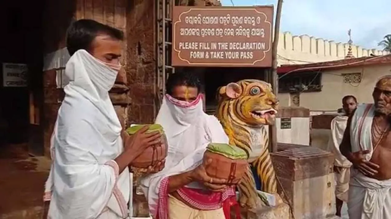 Phuluri Tela: The ancient healing oil for Lord Jagannath and His siblings