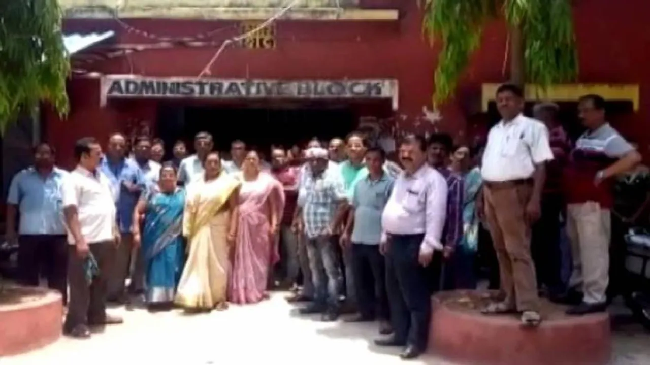 Denied AC, Plus-II answer sheet evaluators stage protest