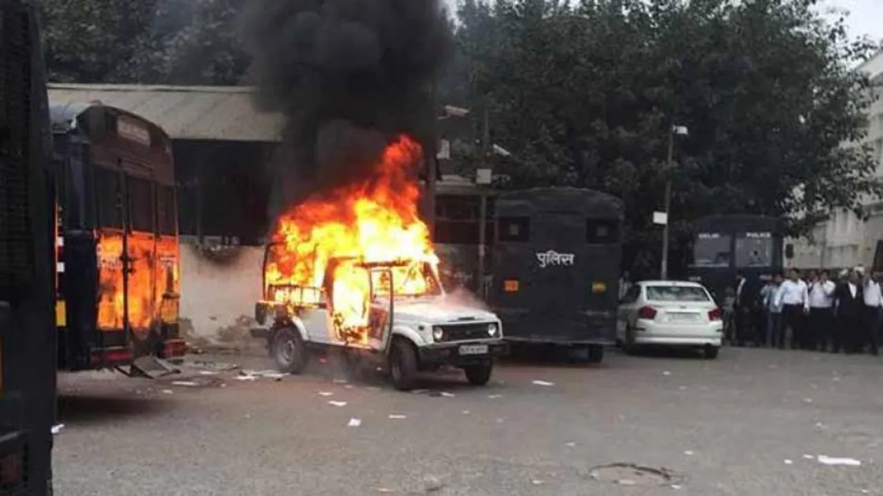 SIT Formed For Probing Tis Hazari Clash, ASI Suspended: Delhi Police To HC