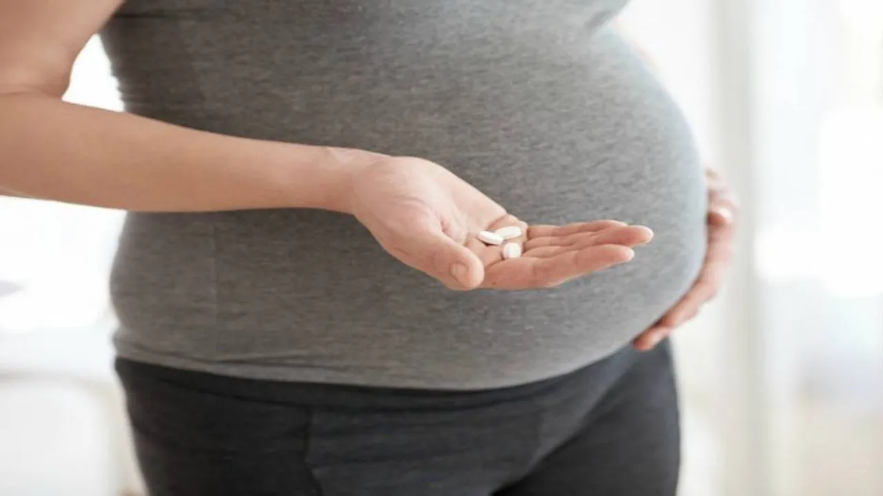 Paracetamol in pregnancy may delay daughters' language skills