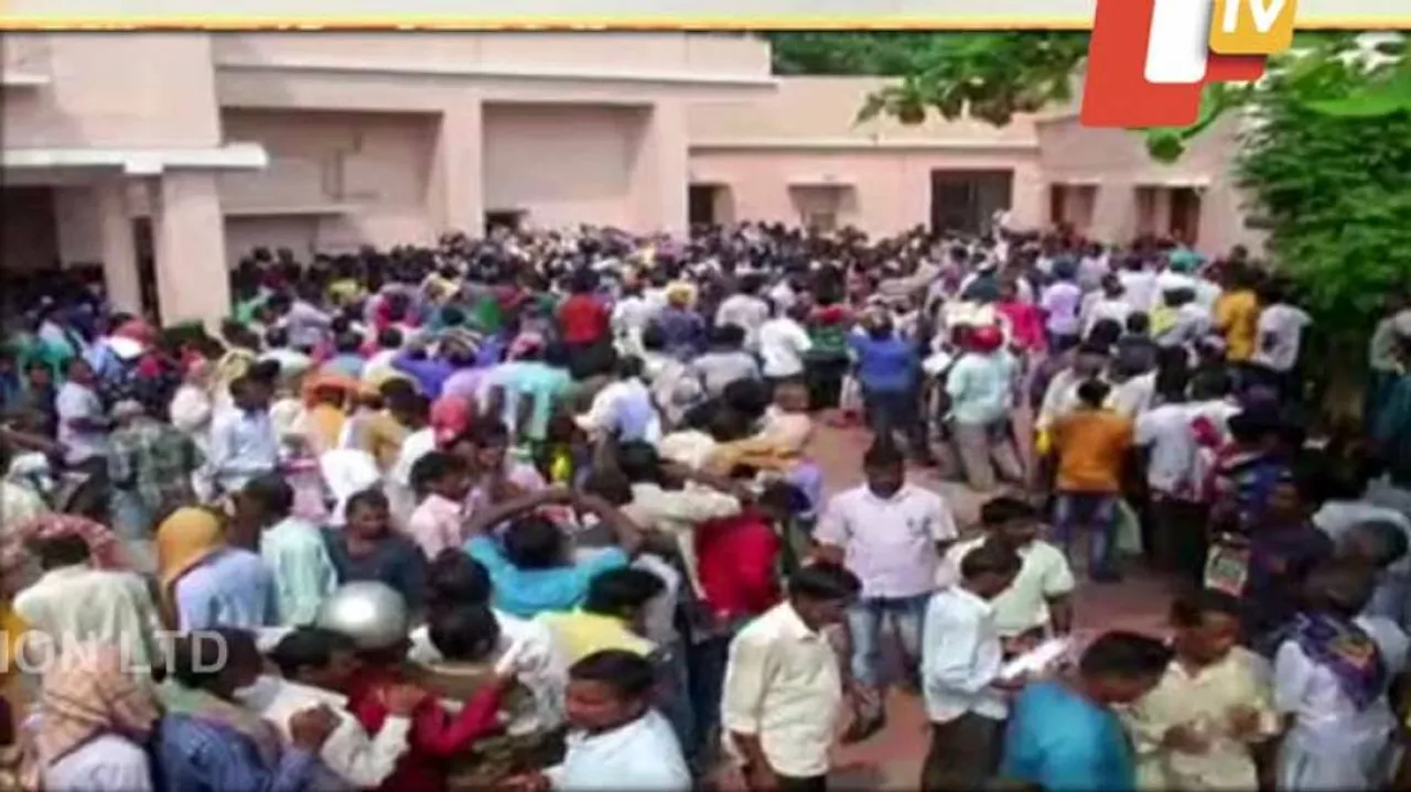 Fani-hit Residents in Puri Fume Over Irregularities, Delay In Compensation