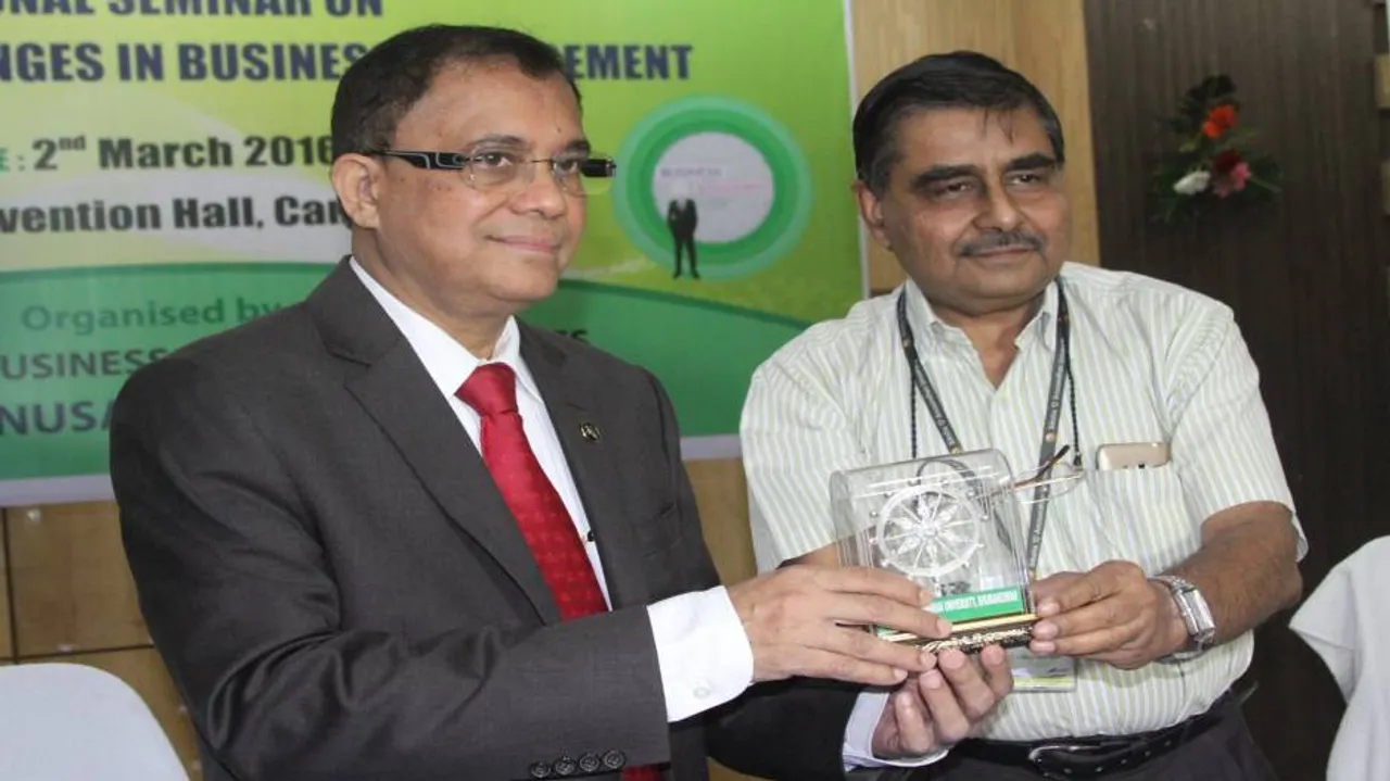 Removal of constraints must for fiscal growth: RBI Dy Governor