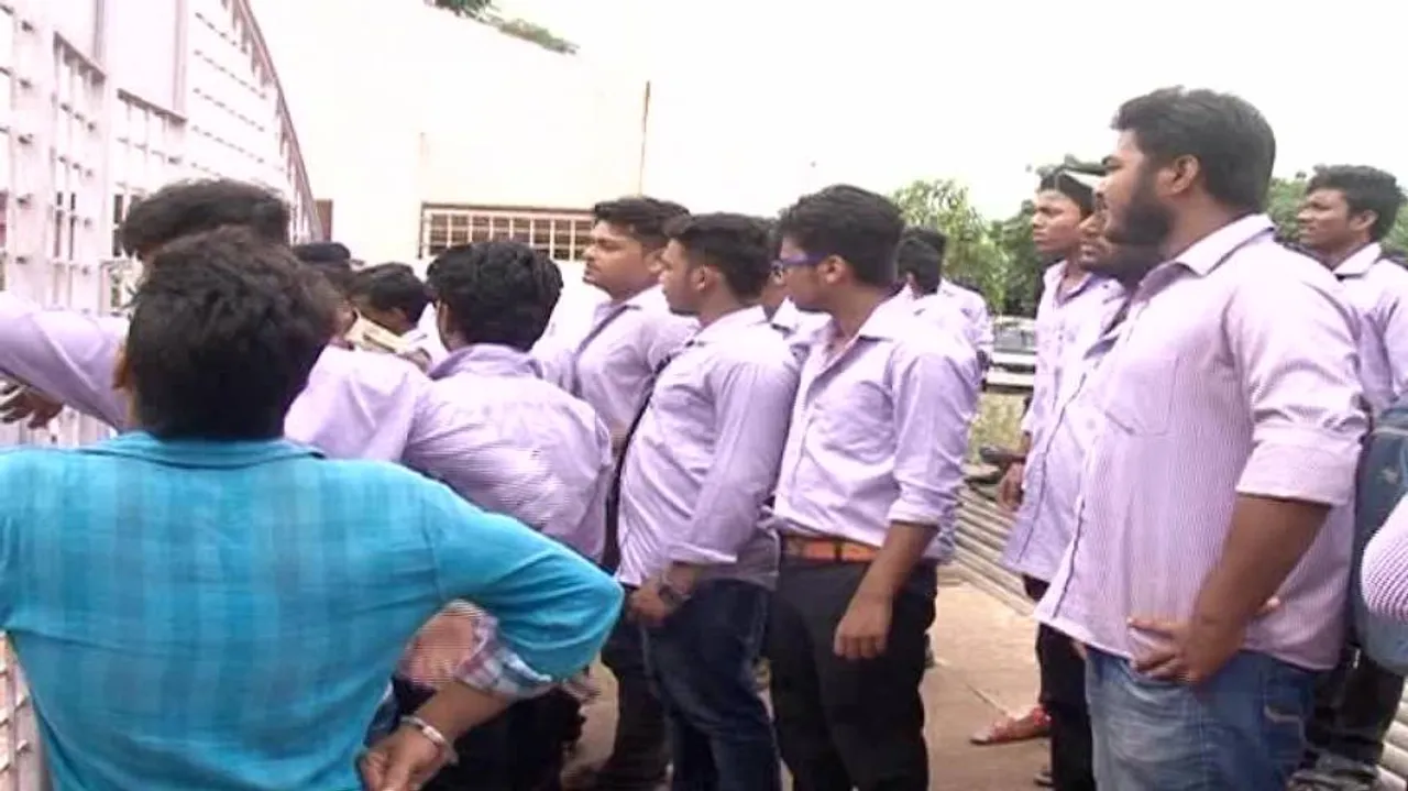 Ragging returns? Juniors allege torture by seniors in engineering college