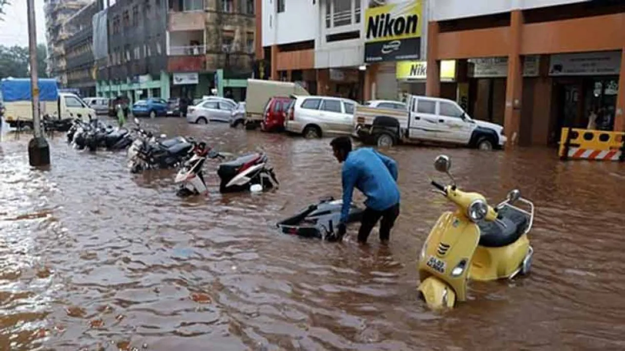 Over 2,100 dead in monsoon rains, floods across India