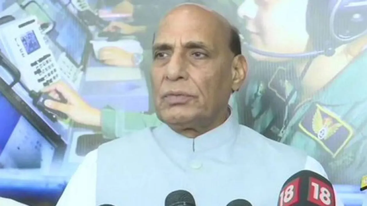 Def Minister Meets Three Service Chiefs, Reviews Security Situation