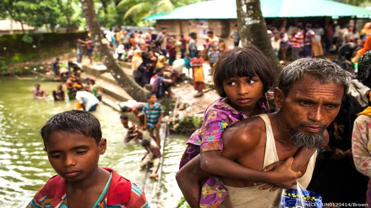 Massive measles immunisation for Rohingya refugees begins