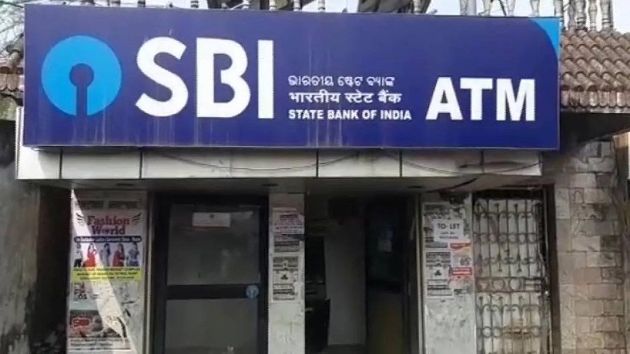 SBI ATM loot bid foiled by gym man
