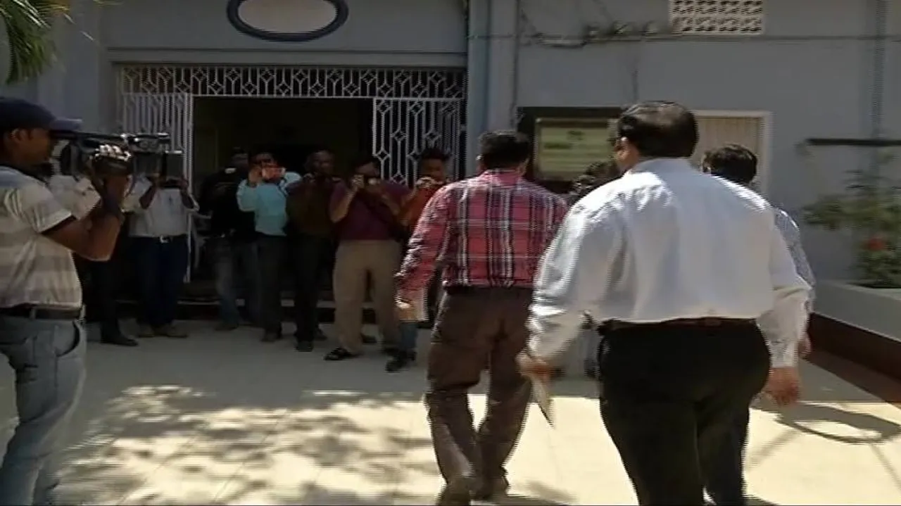 Meeting of SIT on black money begins in Cuttack