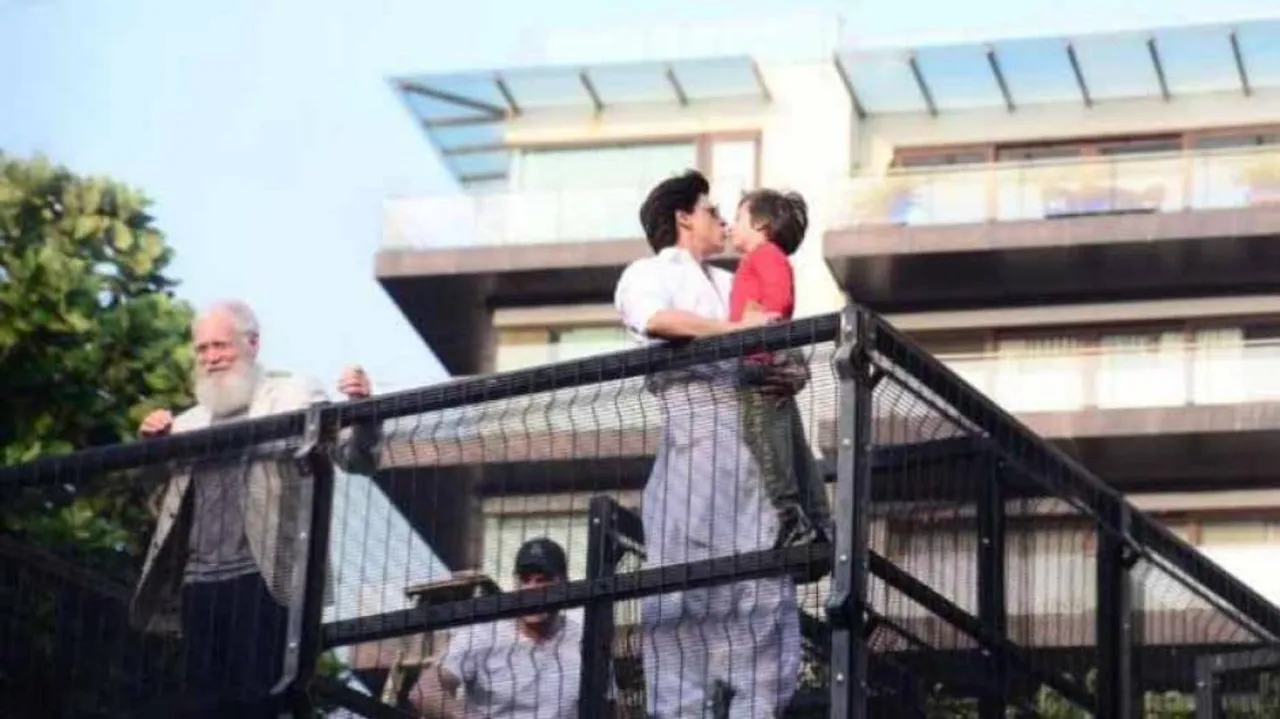SRK, son AbRam greet fans outside Mannat on Eid