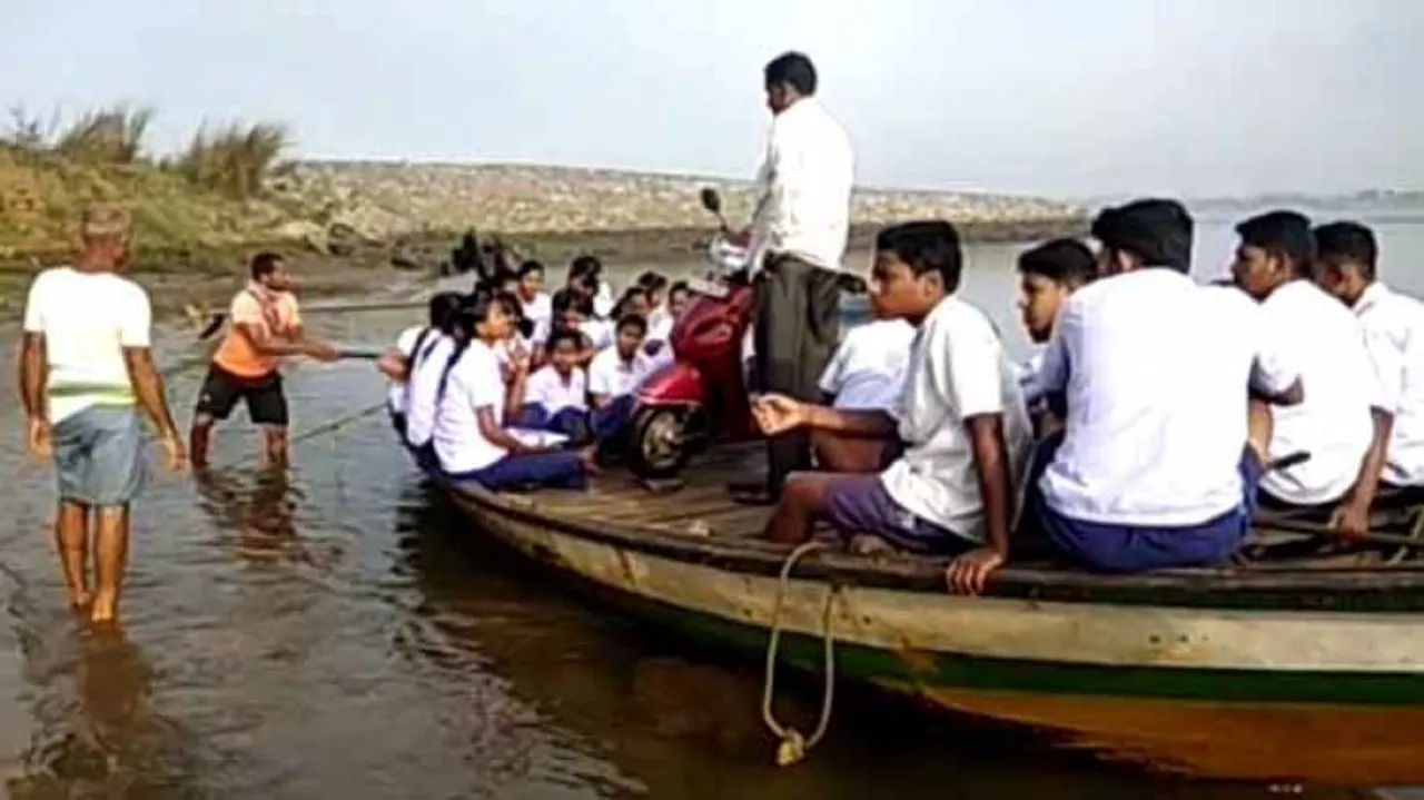 40 Students Sail Across River To Appear For Odisha Matric Exam