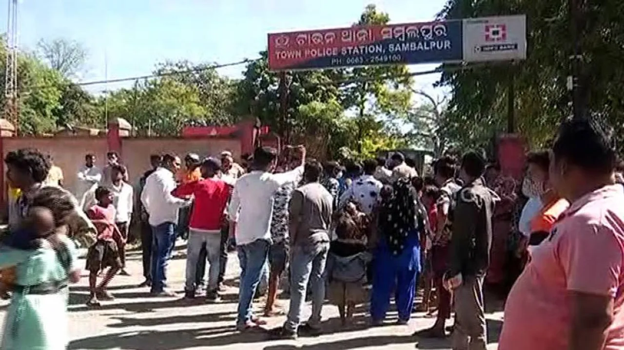 Locals Gherao Sambalpur Town Police Station After Minor Boy Dies In Road Accident