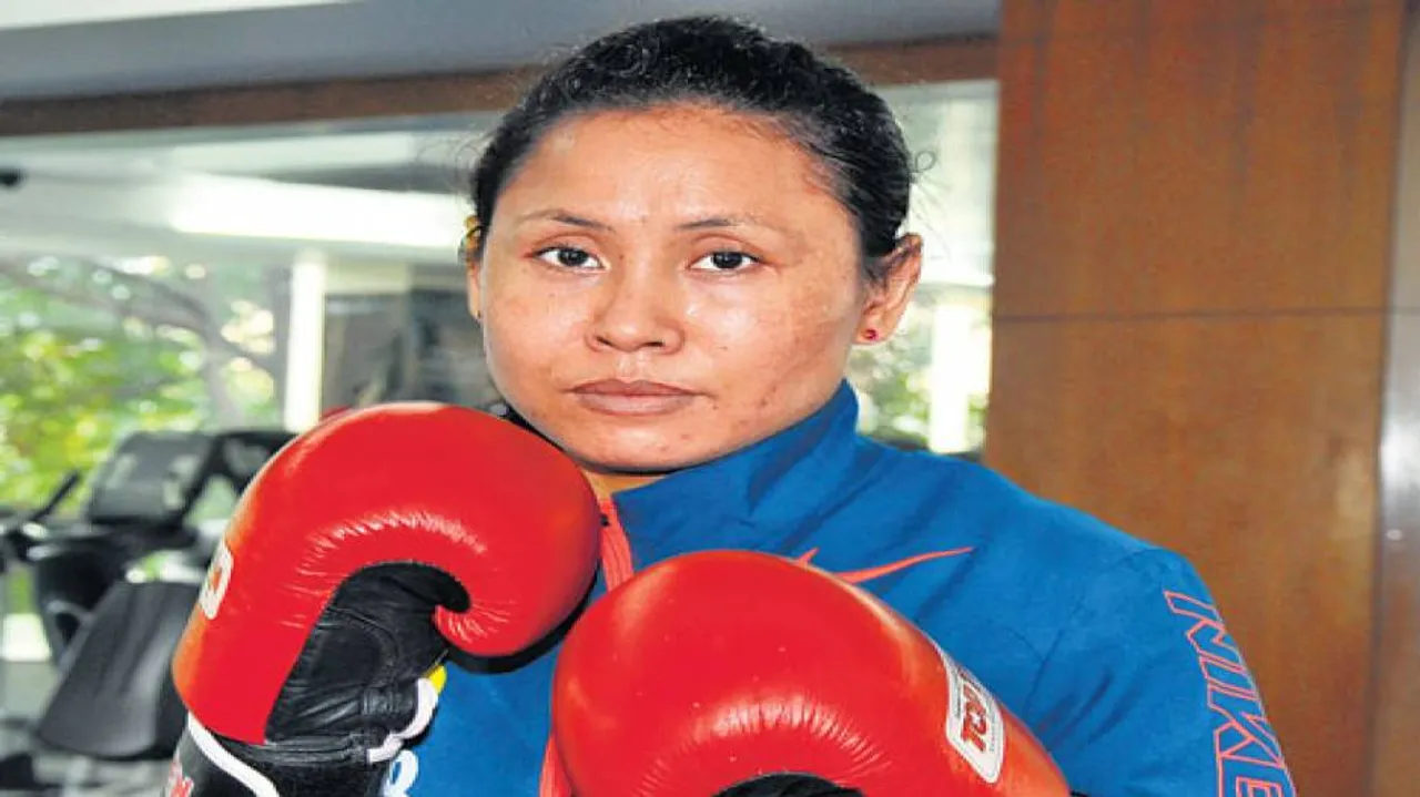 Sarita, Sonia reach semis of boxing Nationals