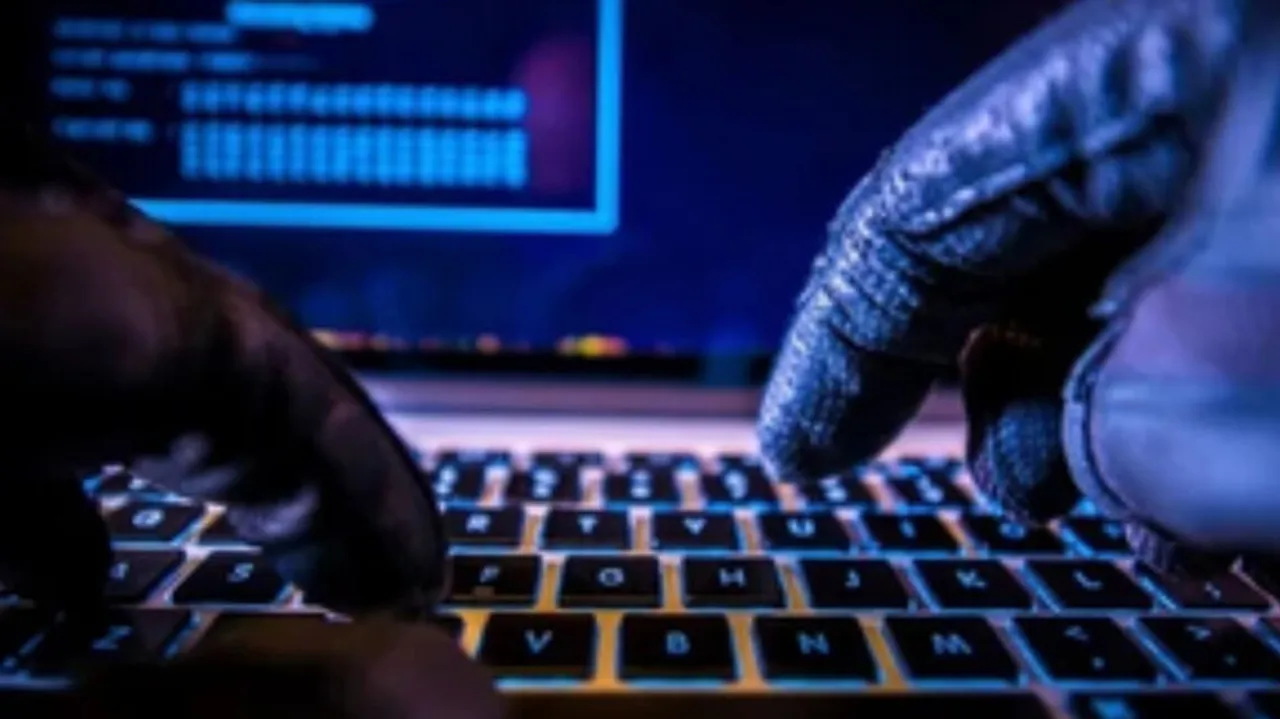 Axis Bank relationship manager held for over Rs 12 crore fraud