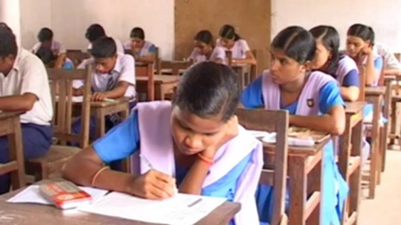 Odisha Govt Suspends Classes of 9th & 11th Standard Students