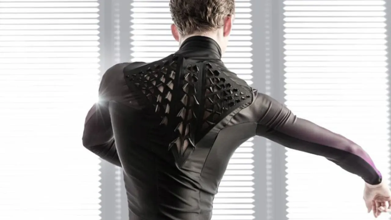 Self-ventilating workout suit to keep you cool and dry