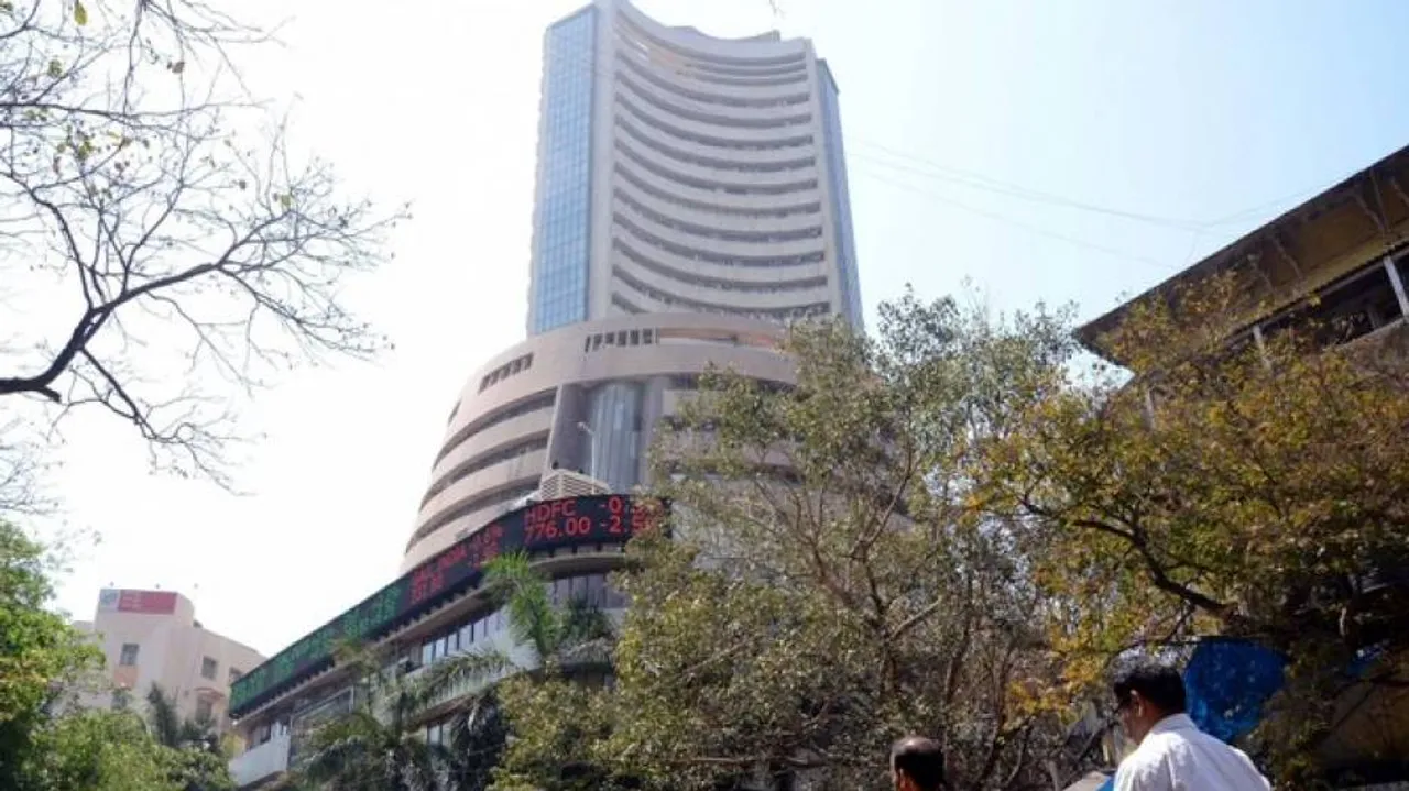 Markets claw back lost ground amid global rebound; post weekly gains