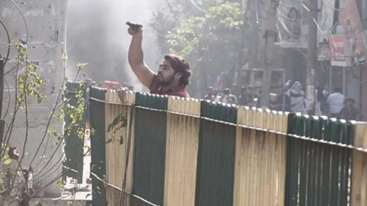 Northeast Delhi violence: Shahrukh who pointed gun at constable nabbed in UP