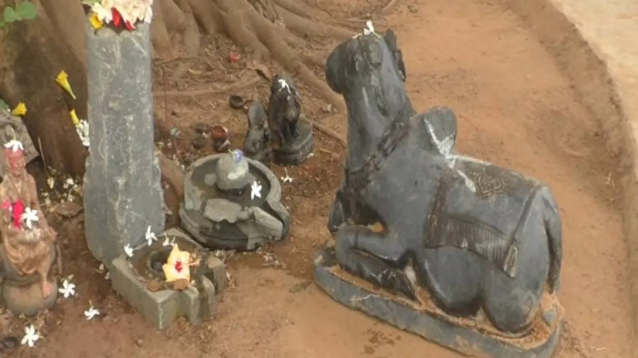 Ancient Black Marble Stone Shivling, Artefacts Found In Baitarini Riverbed In Odisha