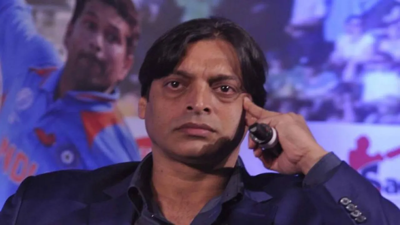 Dhoni is faster than a computer: Akhtar