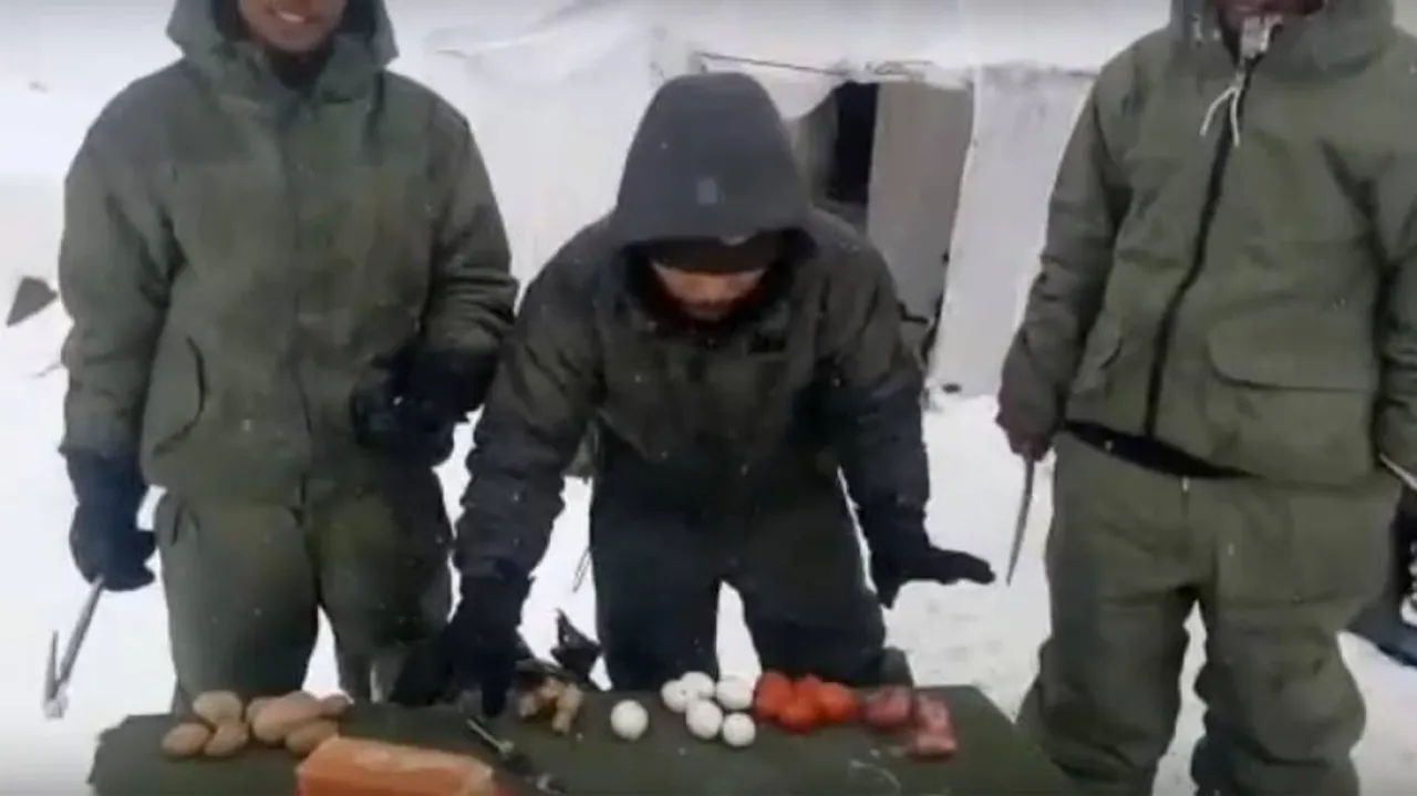 Soldiers at Siachen break eggs with hammer, shows video