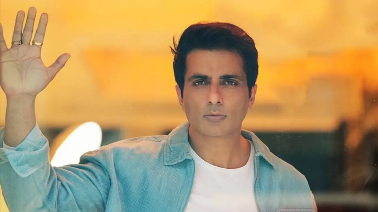 Sonu Sood's New Film 'Kisaan' Launched Amid Farmers Protests, Big B Sends Wishes