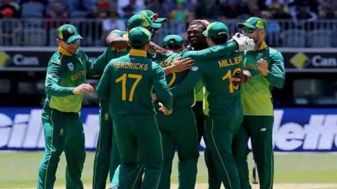 Ruthless South Africa thrash Australia by six wickets