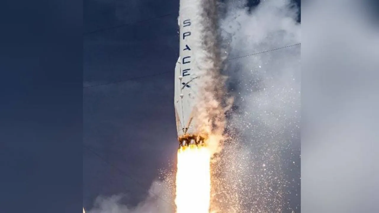 SpaceX Puts 60 New Starlink Internet Satellites Into Orbit