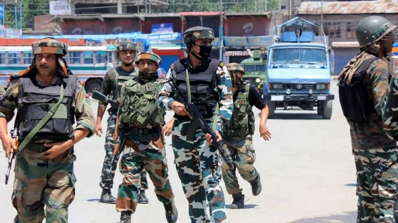 Youth run over dies, internet suspended in Srinagar, Badgam