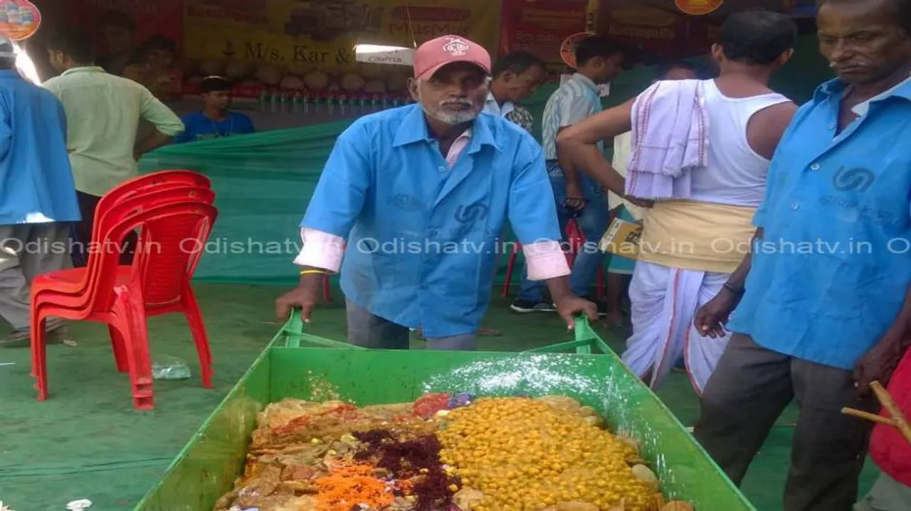 Stale Food Seized in Bali Jatra