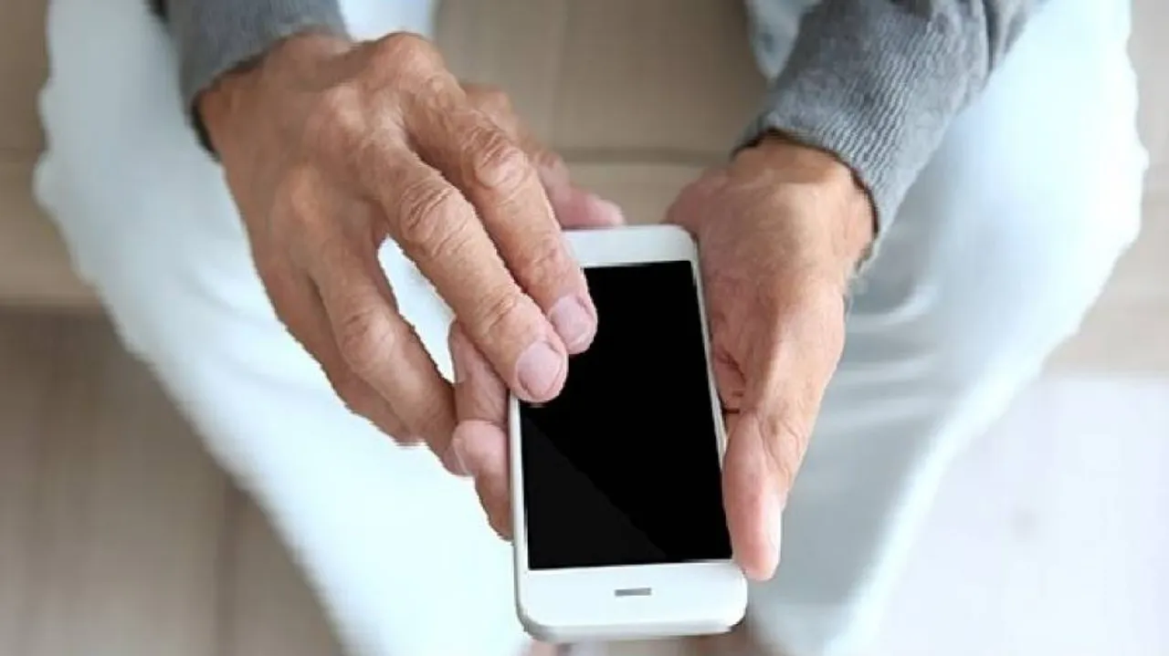 Mobile app found making fake calls on Android, iOS
