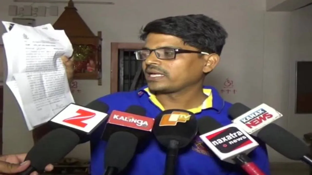 Cop held for misbehaving with woman