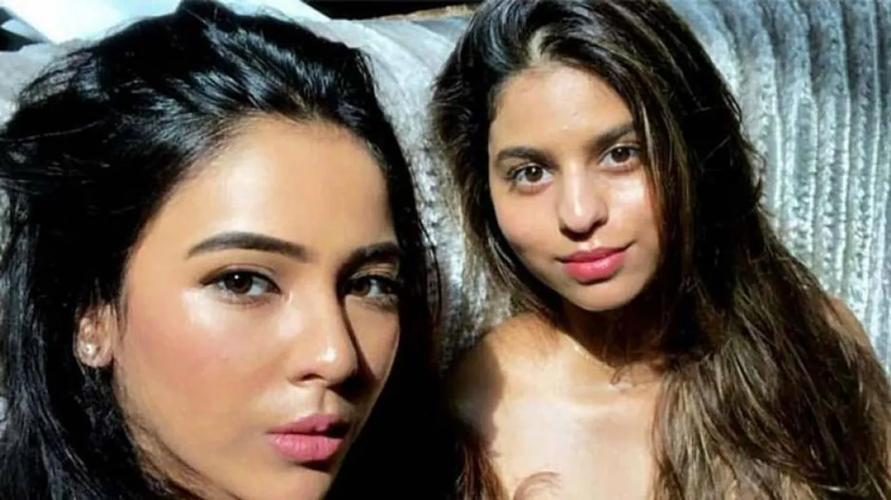 Suhana's Paparrazi Look That Took the Internet by Storm