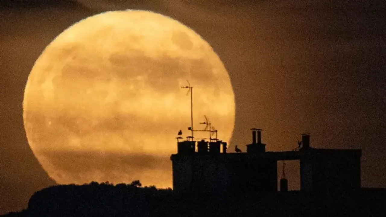 Supermoon