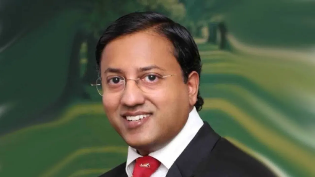 Breast surgeon Raghu Ram receives FRCS of Thailand