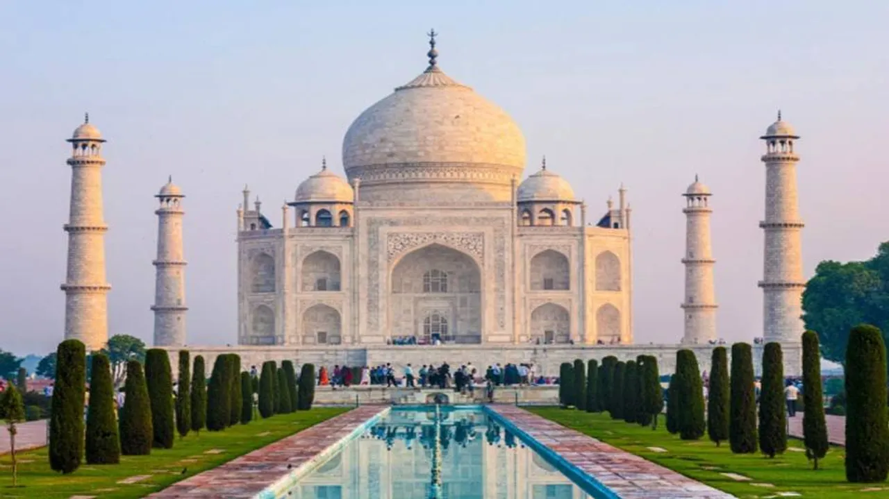 International students asked to solve Taj Mahal's yellowing