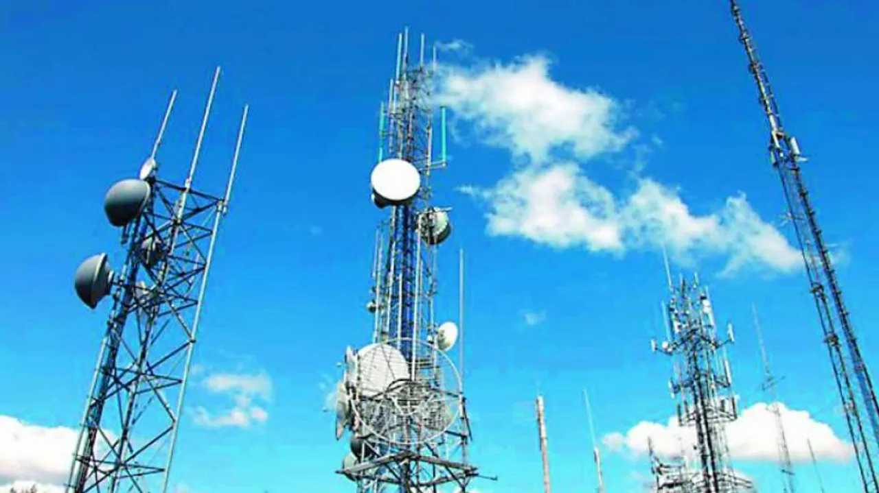 Indian Telecom revenues fall 7 per cent in 4th quarter