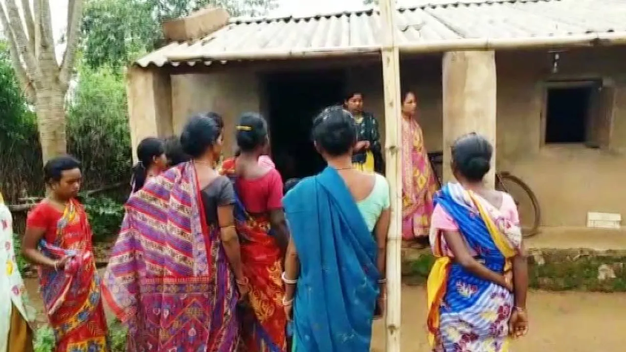 Infant dies after vaccination, villagers detain ANM