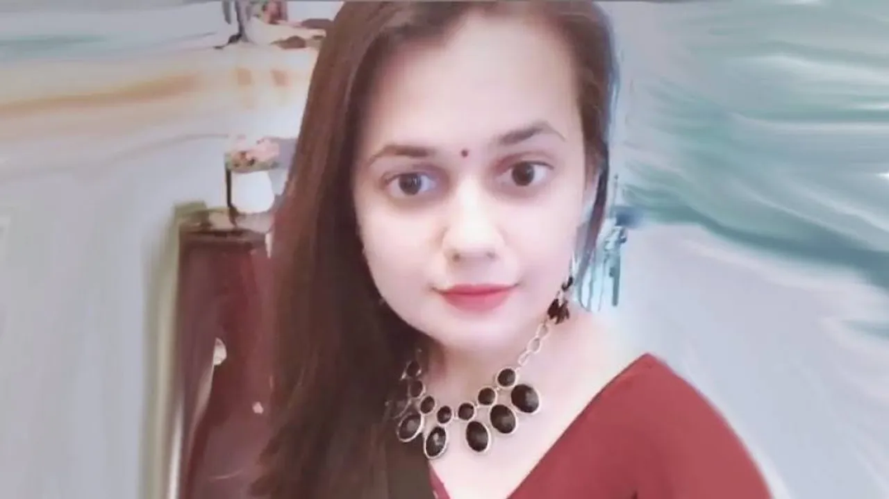 Forget Priya Varrier, Meet The New Wink Sensation Of India
