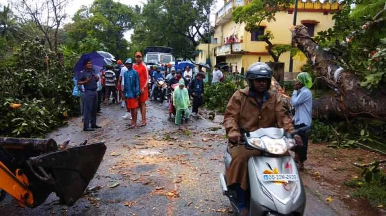 Cyclone 'Titli': What to do before, during & after cyclone