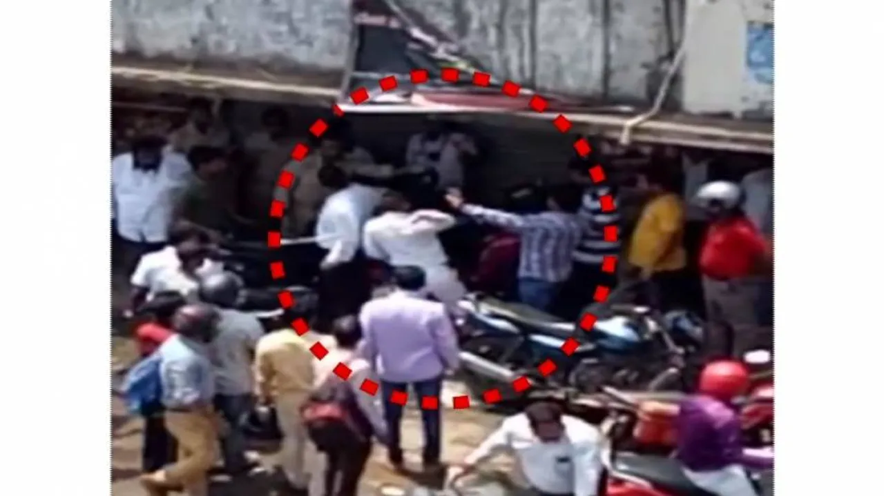 Traffic cop assaulted in public view in Bhubaneswar