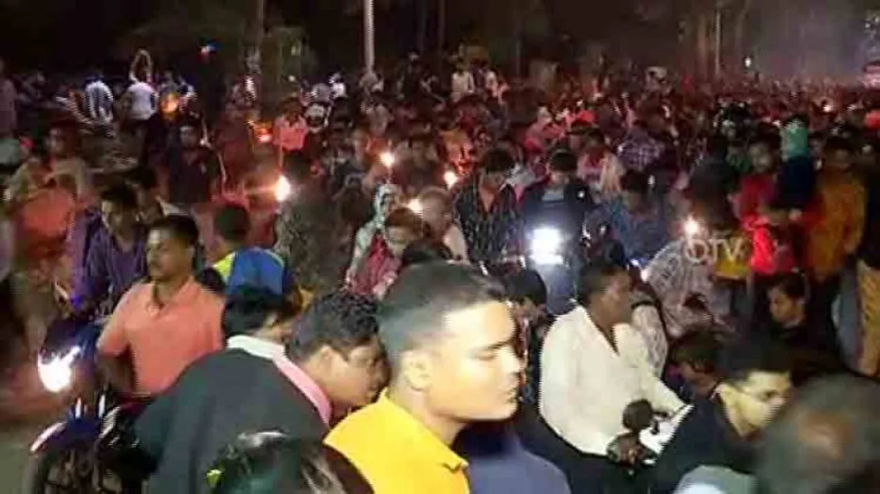 Bali Yatra Rush Cripples Traffic In Cuttack