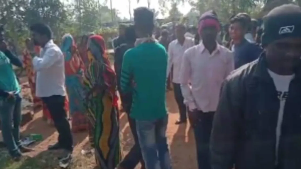 Khordha: Woman, 11-Month-Old Daughter Found Dead On Railway Track, Kin Alleges Murder