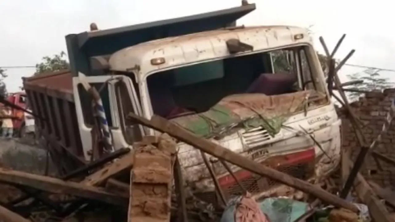 Keonjhar: 3 Siblings Critical After Truck Rams Into Their House