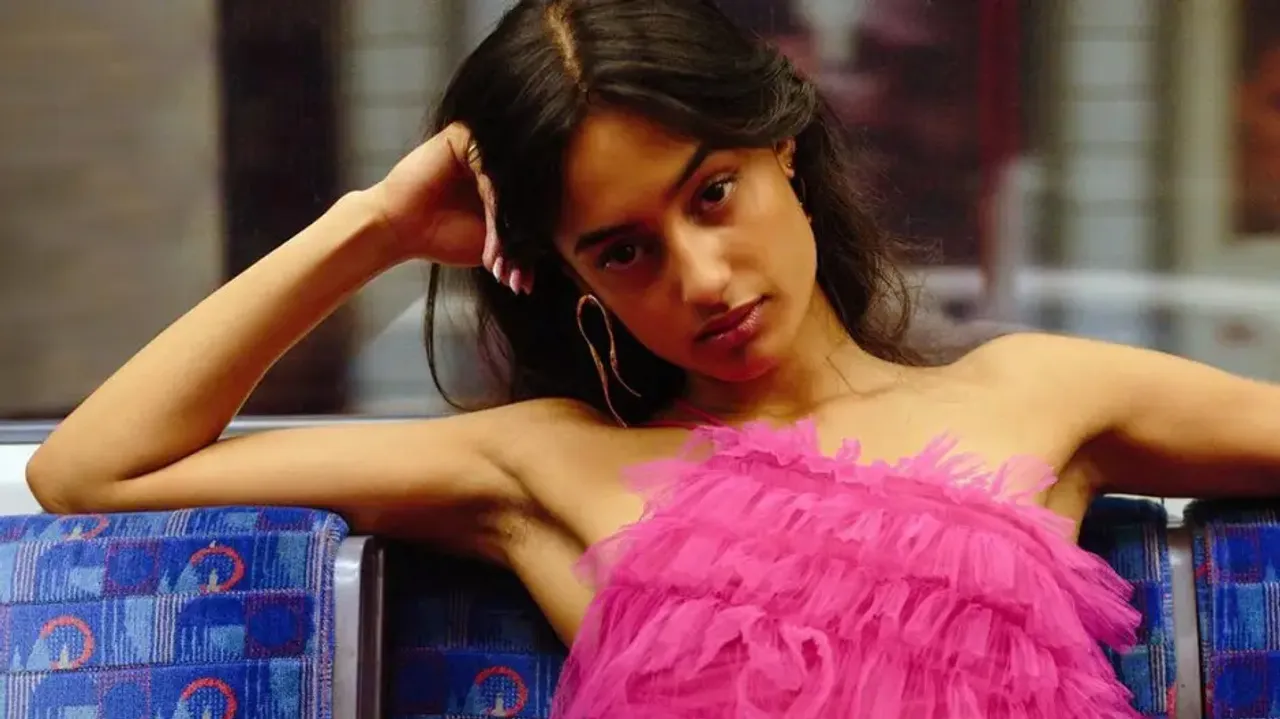 Meet London's 'Tube Girl' 