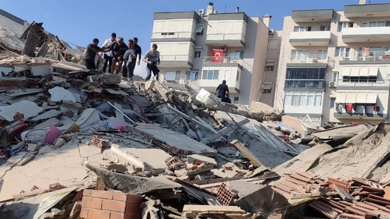WATCH | Earthquake Of Magnitude 7.0 Hits Turkey, Greece