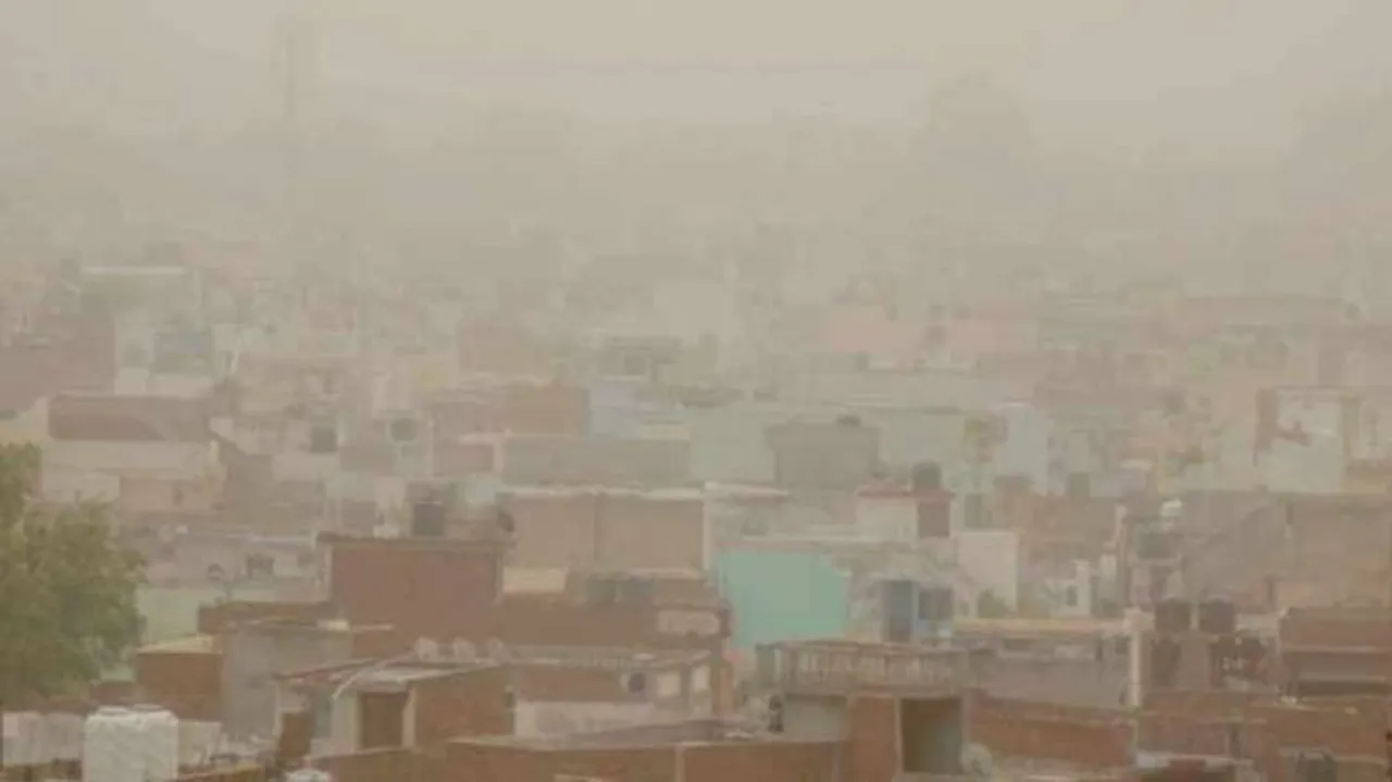 17 killed in storms, rain in UP