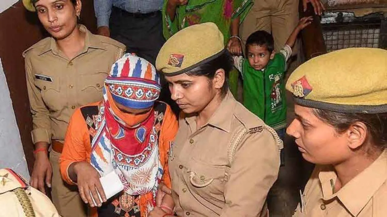 Unnao rape victim still critical, develops pneumonia